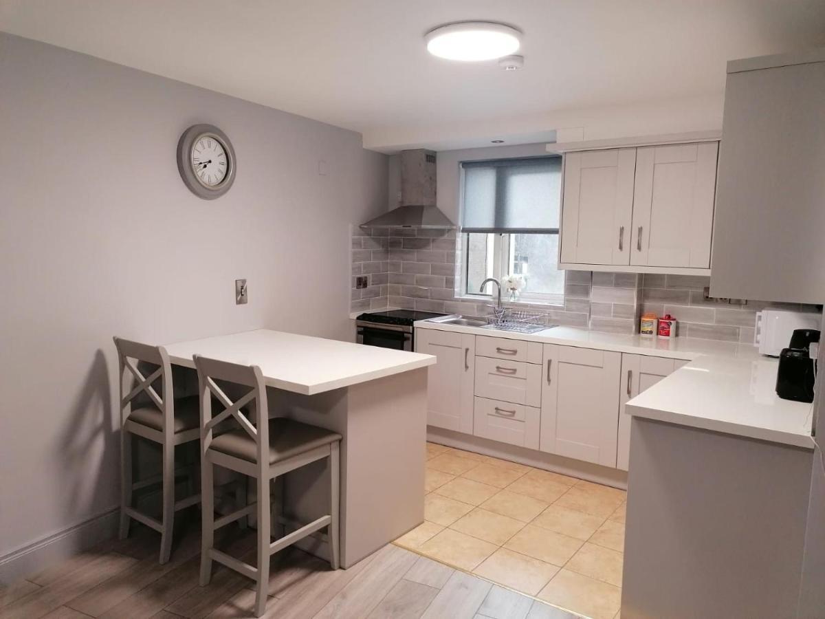 אניס Oak House Apartment מראה חיצוני תמונה